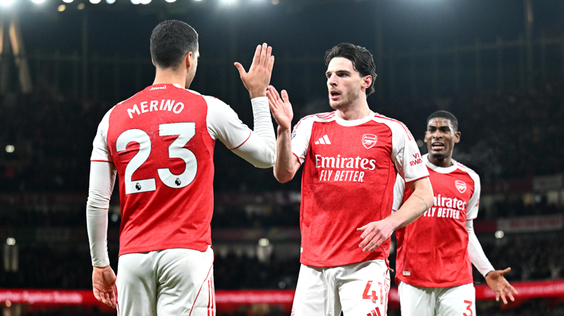 Madueke kêu gọi Arsenal gạt thất vọng để hướng tới thử thách châu Âu
